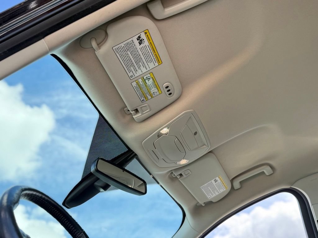 Certified 2019 Ford Escape Titanium AWD/4WD image 30