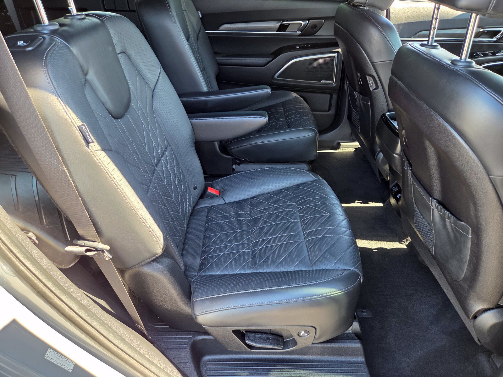 Used 2024 Kia Telluride SX Prestige X-Pro AWD/4WD image 15