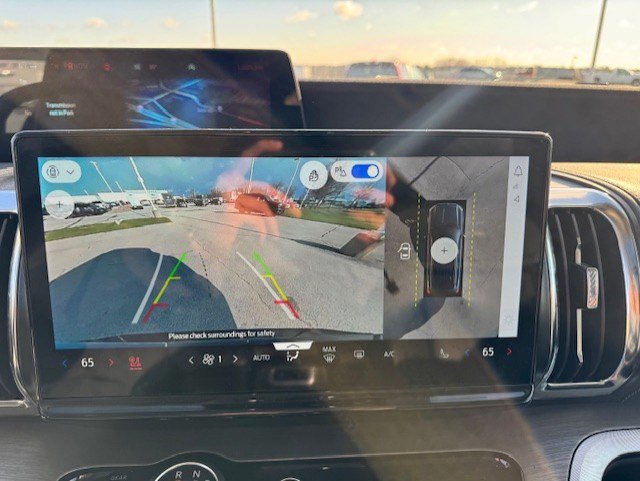 Certified 2025 Ford Expedition Platinum w/ Driver's Package image 20