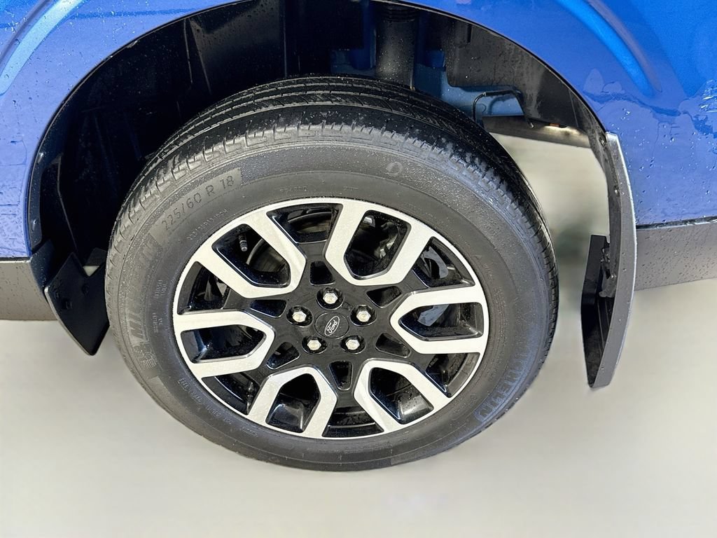 Certified 2024 Ford Maverick Lariat FWD image 32