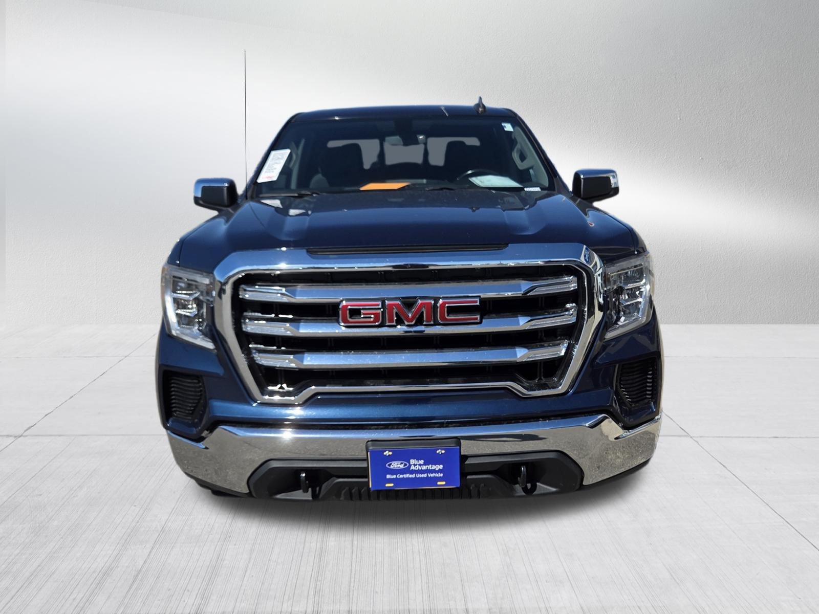 Used 2020 GMC Sierra 1500 SLE w/ SLE Value Package AWD/4WD image 2