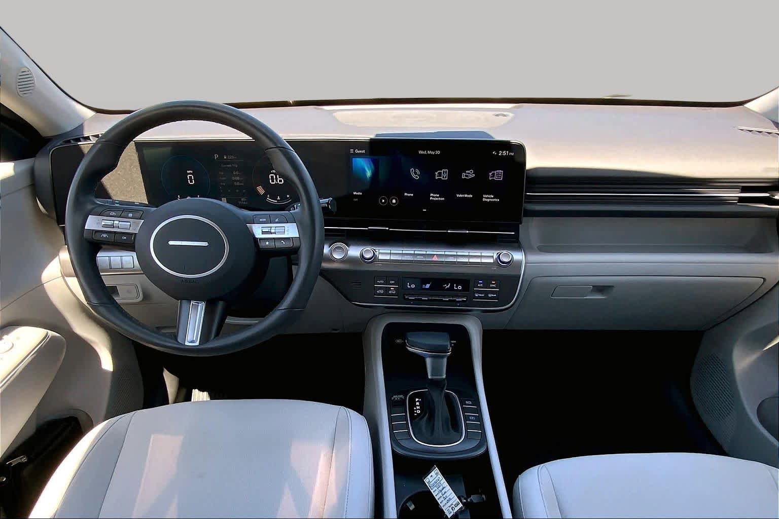 Used 2024 Hyundai Kona SEL FWD image 14