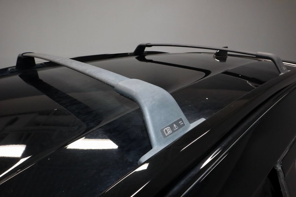 Used 2021 Nissan Kicks SR w/ SR Premium Package FWD image 27