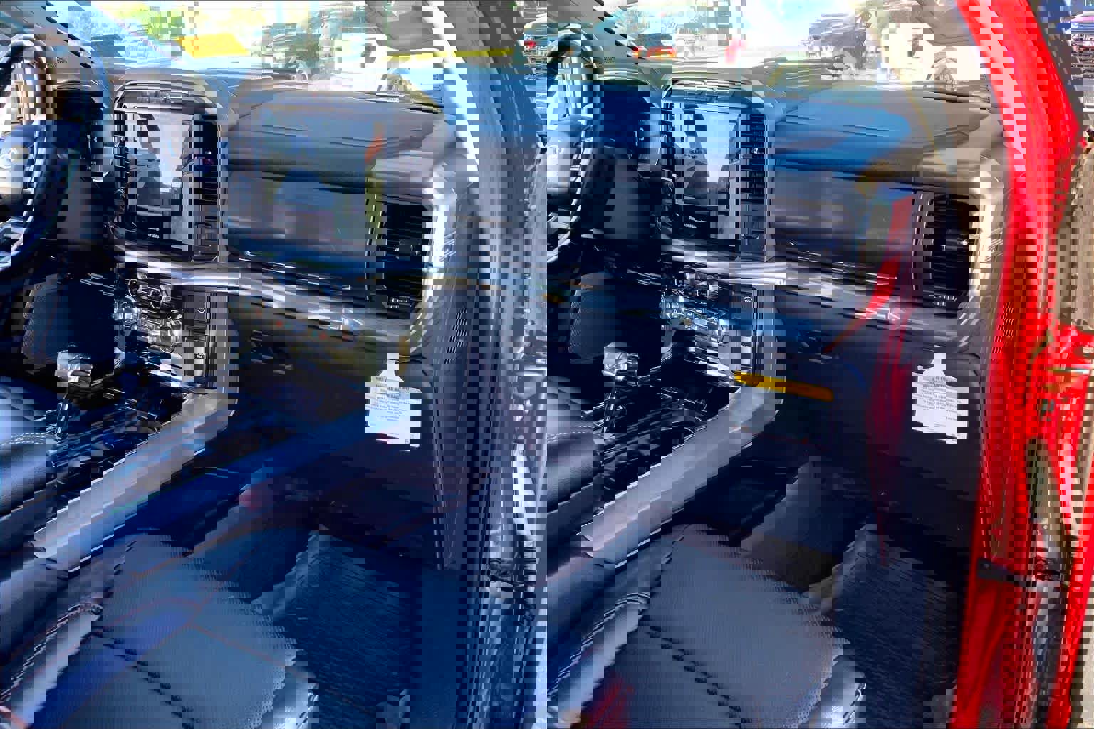 Certified 2021 Ford F150 Lariat w/ Equipment Group 502A High image 17