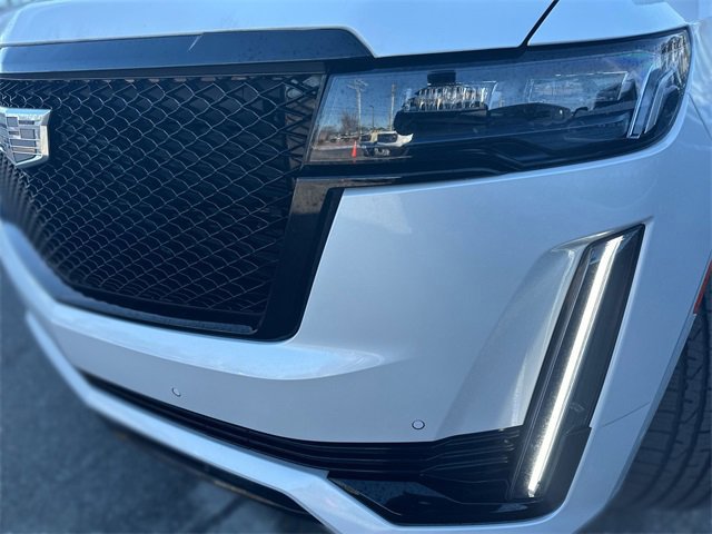 Used 2024 Cadillac Escalade ESV Sport w/ LPO, ONYX Package image 9