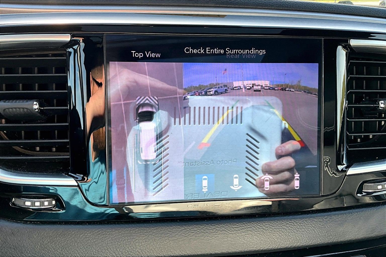 Used 2019 Chrysler Pacifica Touring-L Plus w/ Advanced Safetytec Group FWD image 14
