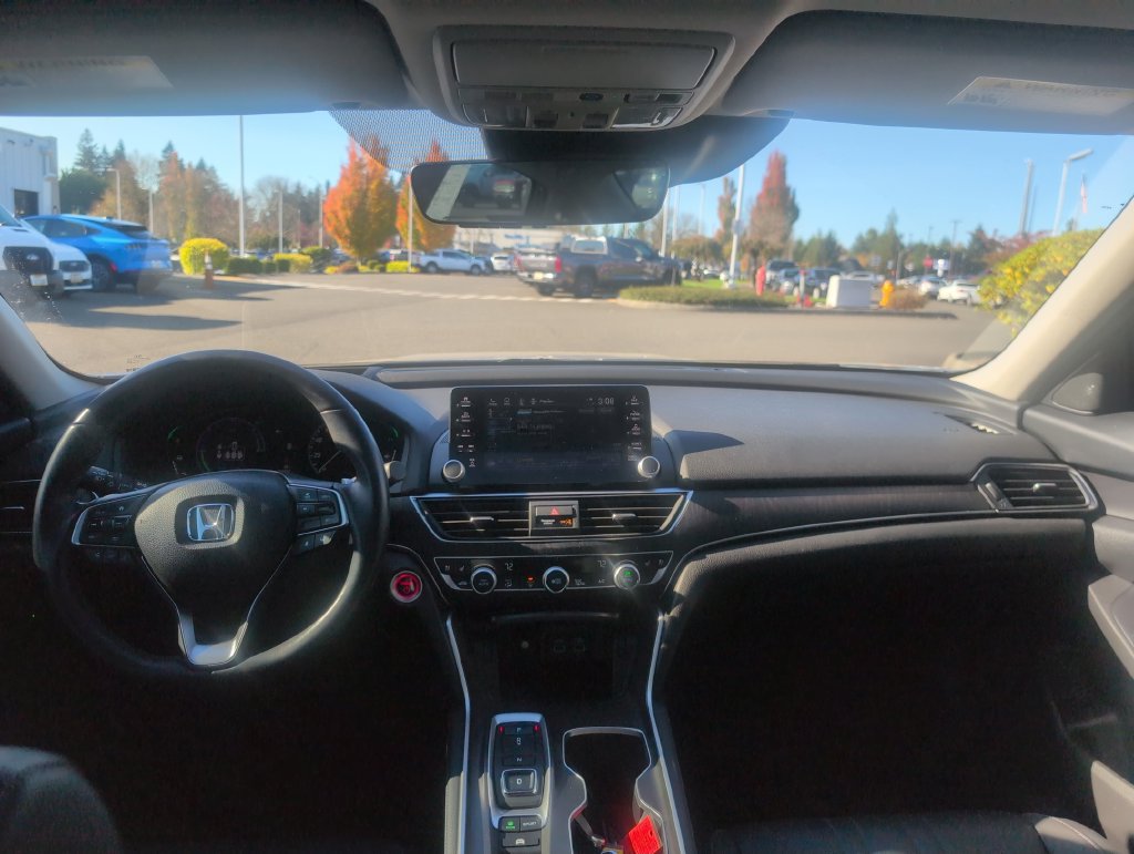 Used 2022 Honda Accord Touring image 6