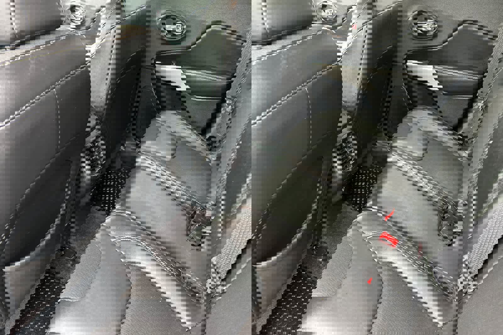 Used 2018 Jeep Cherokee Latitude Plus w/ Cold Weather Group image 10