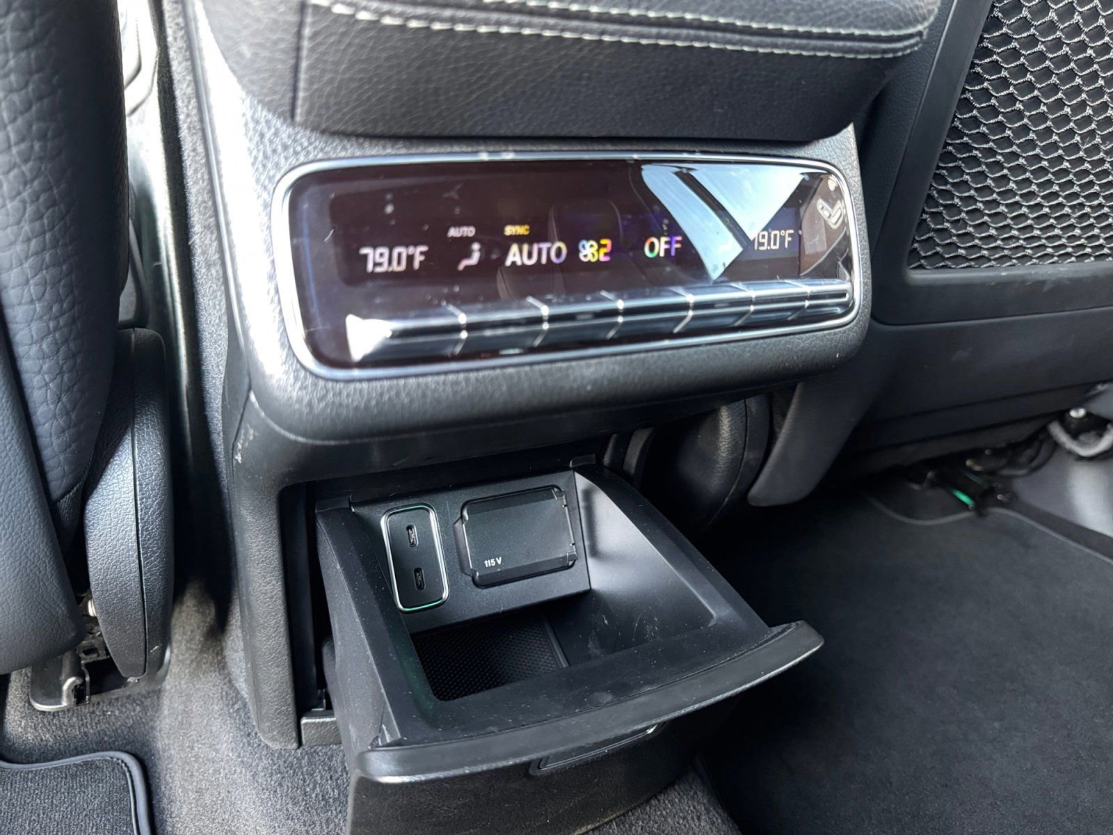 Used 2022 Mercedes-Benz GLS 450 4MATIC image 19