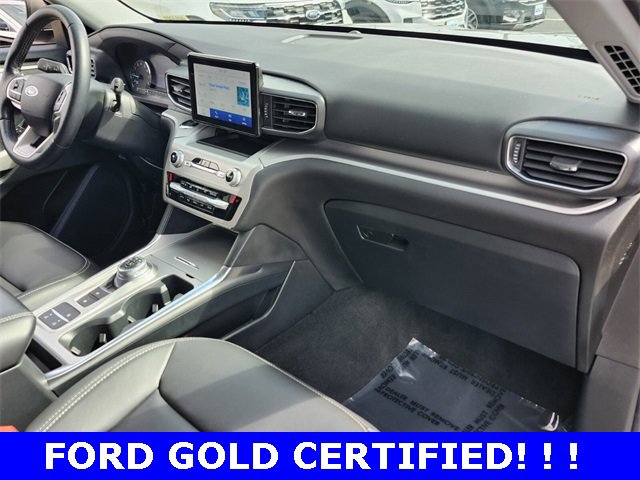 Certified 2022 Ford Explorer XLT w/ Equipment Group 202A image 18