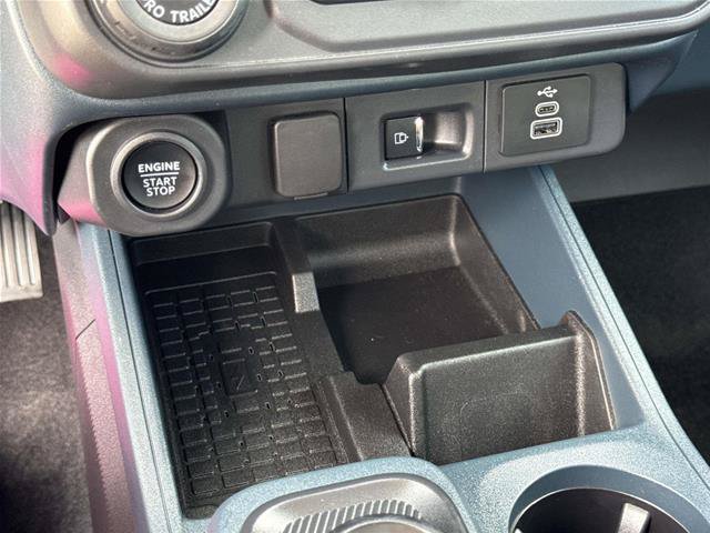 Certified 2025 Ford Maverick Lariat AWD/4WD image 29