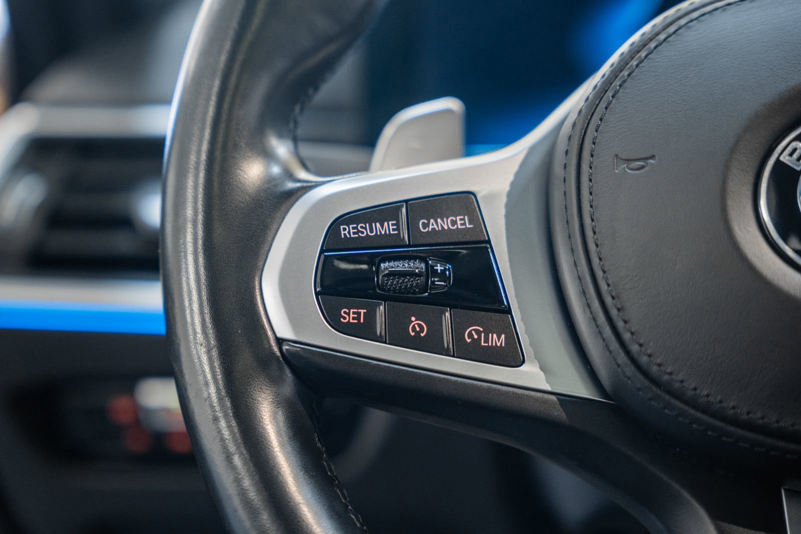 Used 2023 BMW 330i xDrive Sedan w/ M Sport Package image 32