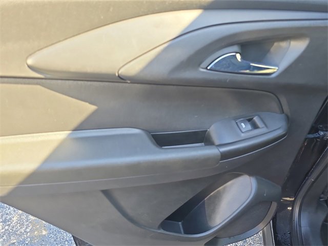 Used 2021 Chevrolet TrailBlazer RS w/ Convenience Package image 10