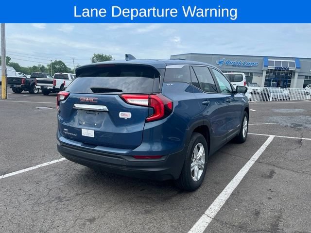 Used 2024 GMC Terrain SLE FWD image 5