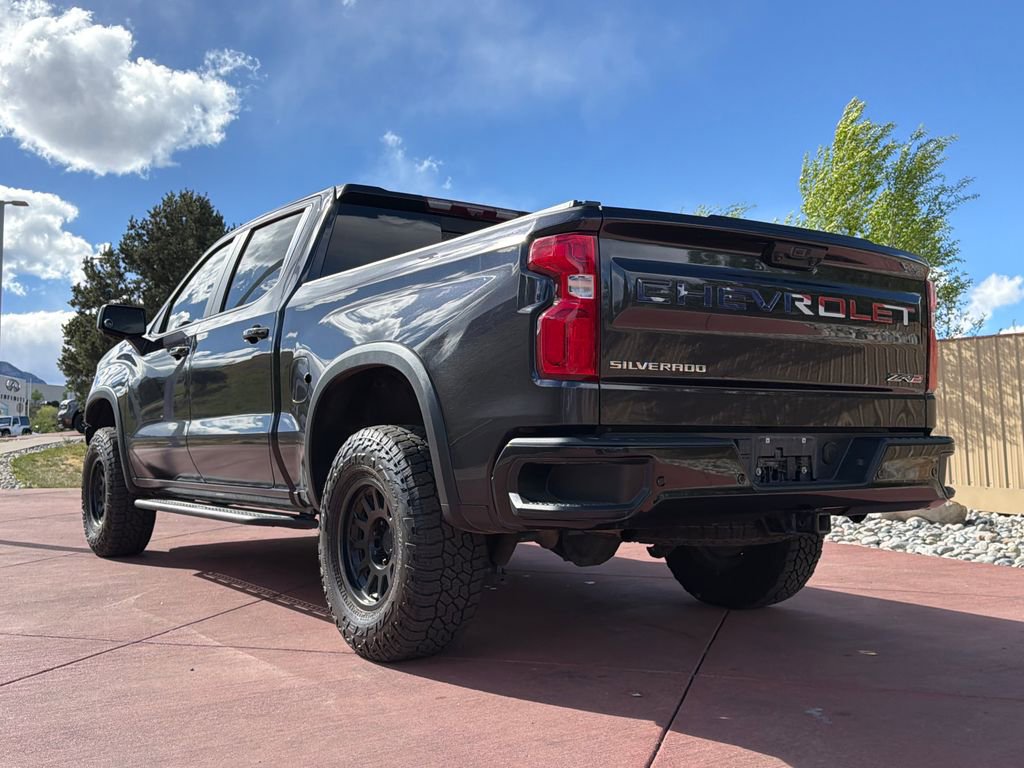 Used 2022 Chevrolet Silverado 1500 ZR2 w/ Technology Package image 5