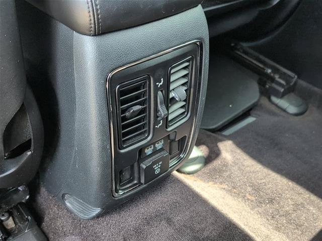 Used 2019 Jeep Grand Cherokee Limited AWD/4WD image 18