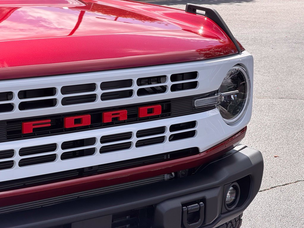 Certified 2026 Ford Bronco Heritage Edition AWD/4WD image 6