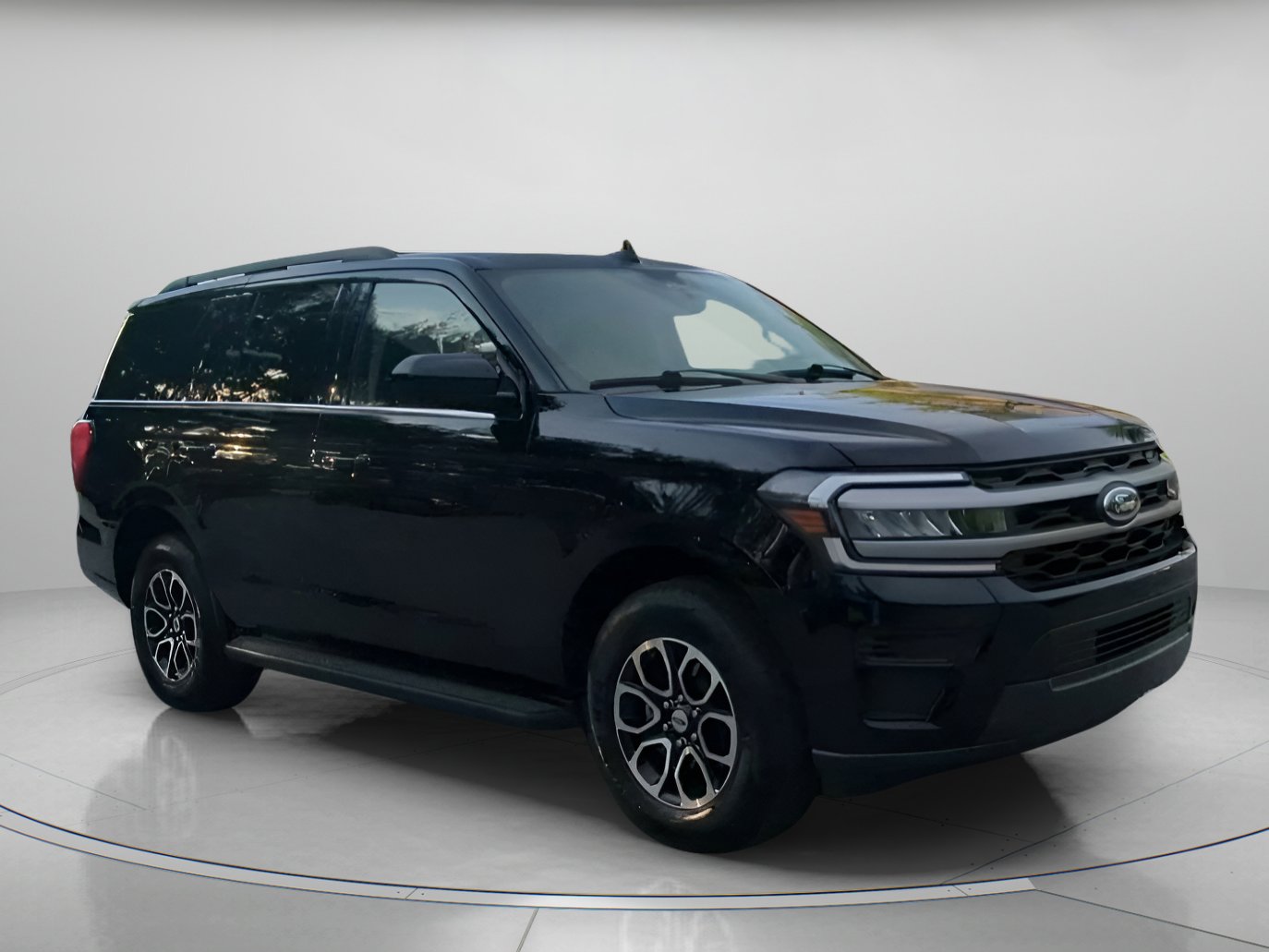 Certified 2024 Ford Expedition XLT RWD image 36