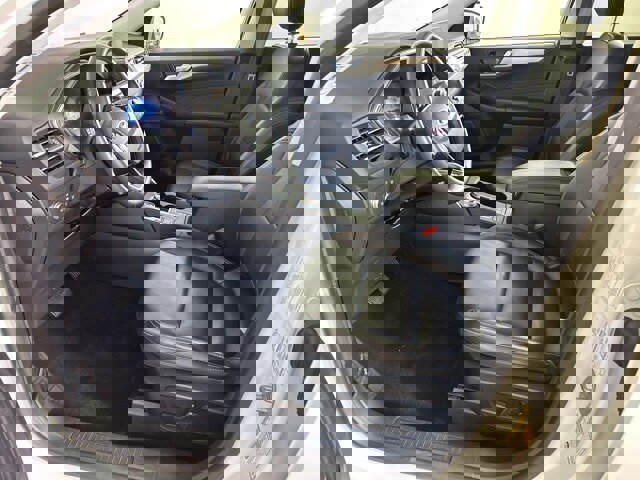 Certified 2022 Ford Escape Titanium image 11