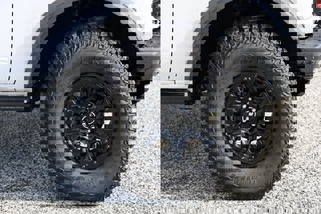 Certified 2024 Ford Bronco Wildtrak image 9