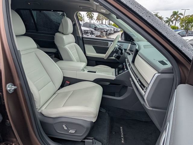 Used 2024 Hyundai Santa Fe Limited image 16