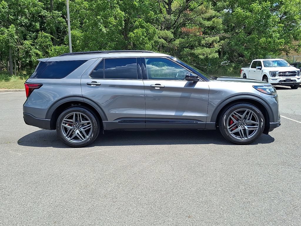 Certified 2026 Ford Explorer ST w/ Sun And Sound Package AWD/4WD image 10