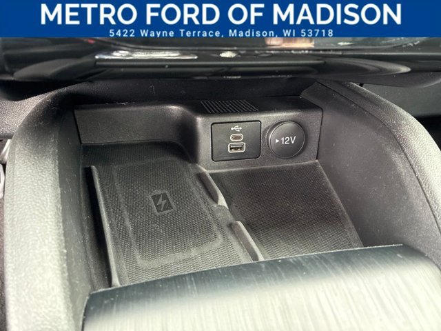 Certified 2024 Ford Escape Platinum AWD/4WD image 17