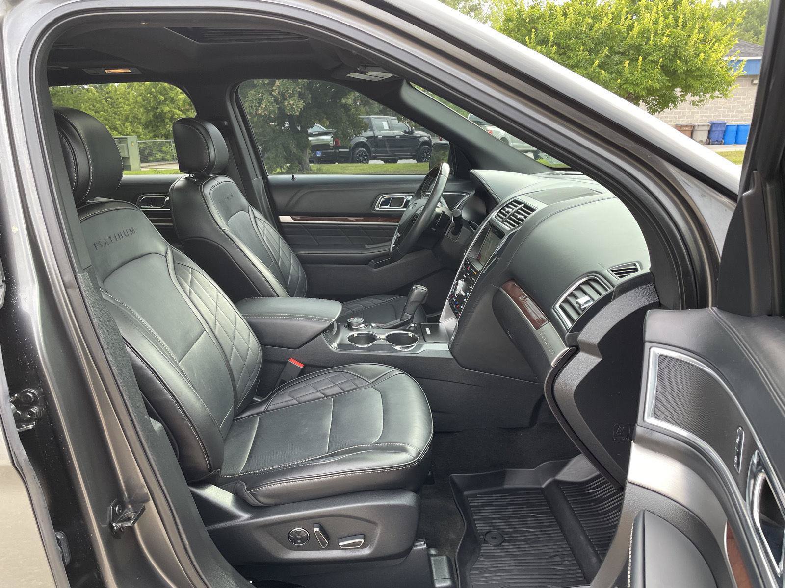 Certified 2017 Ford Explorer Platinum AWD/4WD image 19