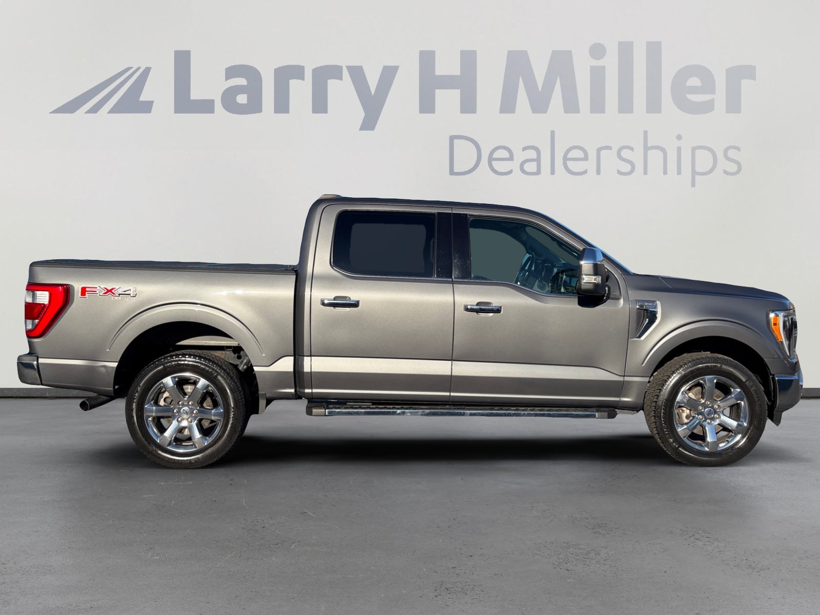 Certified 2021 Ford F150 Lariat w/ Max Trailer Tow Package AWD/4WD image 6
