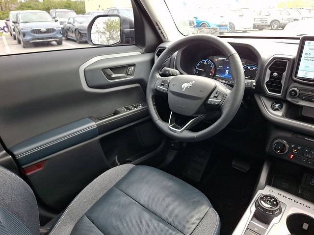 Certified 2022 Ford Bronco Sport Outer Banks w/ Tech Package AWD/4WD image 21