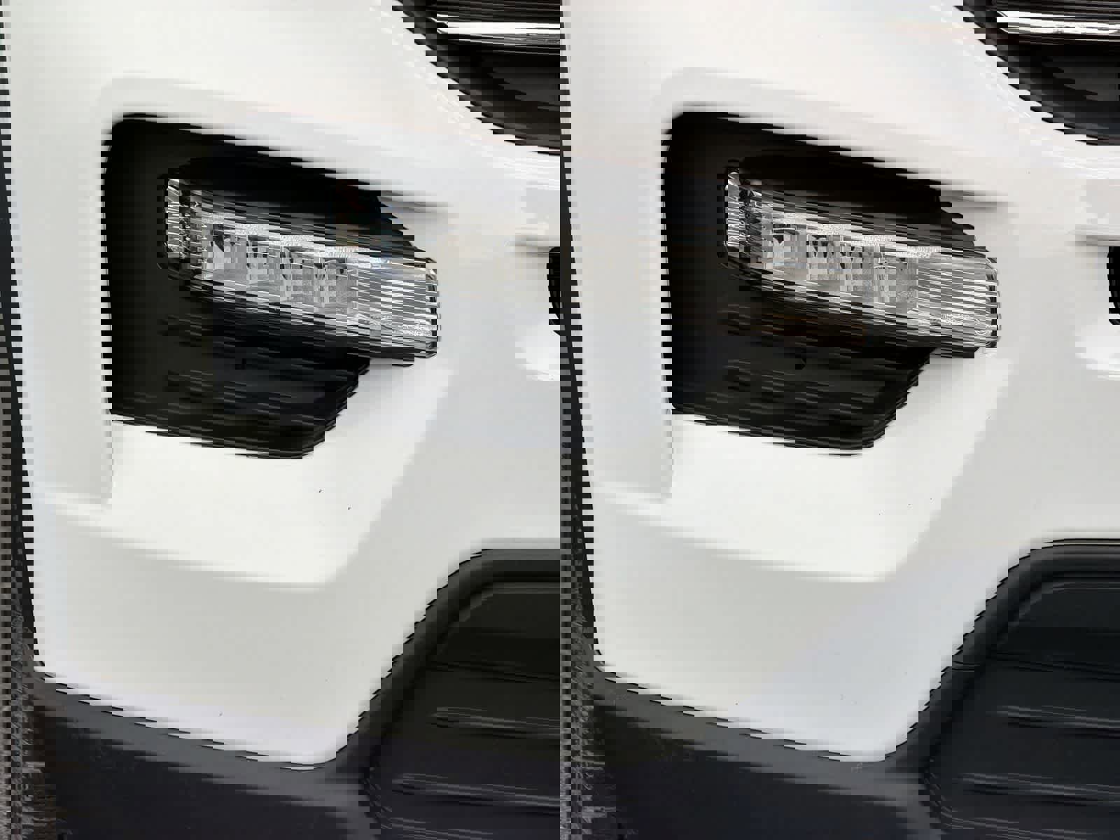 Certified 2020 Ford Explorer XLT w/ Equipment Group 202A image 11