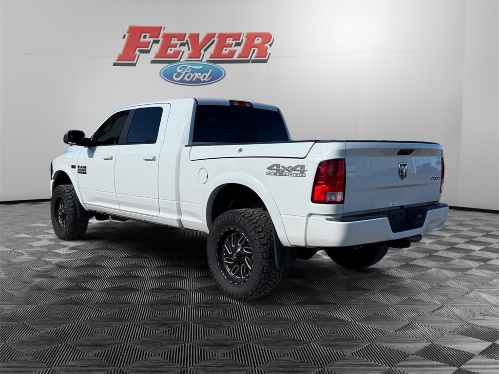 Used 2018 RAM 2500 Big Horn w/ Sport Appearance Group image 3