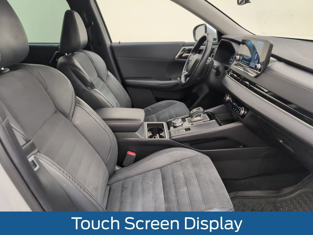 Used 2022 Mitsubishi Outlander SE image 17