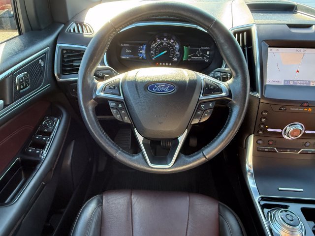 Certified 2020 Ford Edge Titanium w/ Equipment Group 301A AWD/4WD image 26