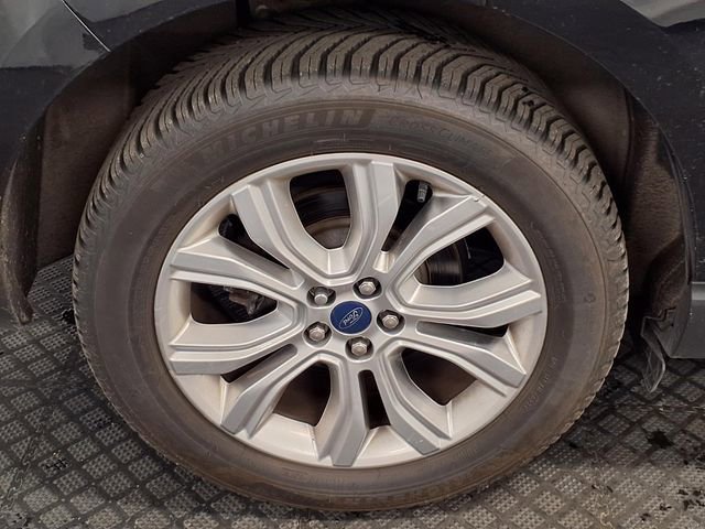 Certified 2020 Ford Edge Titanium w/ Class II Trailer Tow Package AWD/4WD image 12