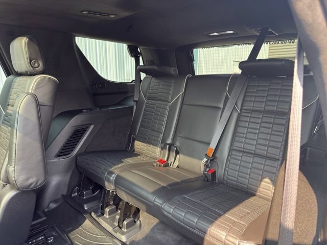 Used 2022 Cadillac Escalade Sport Platinum AWD/4WD image 22