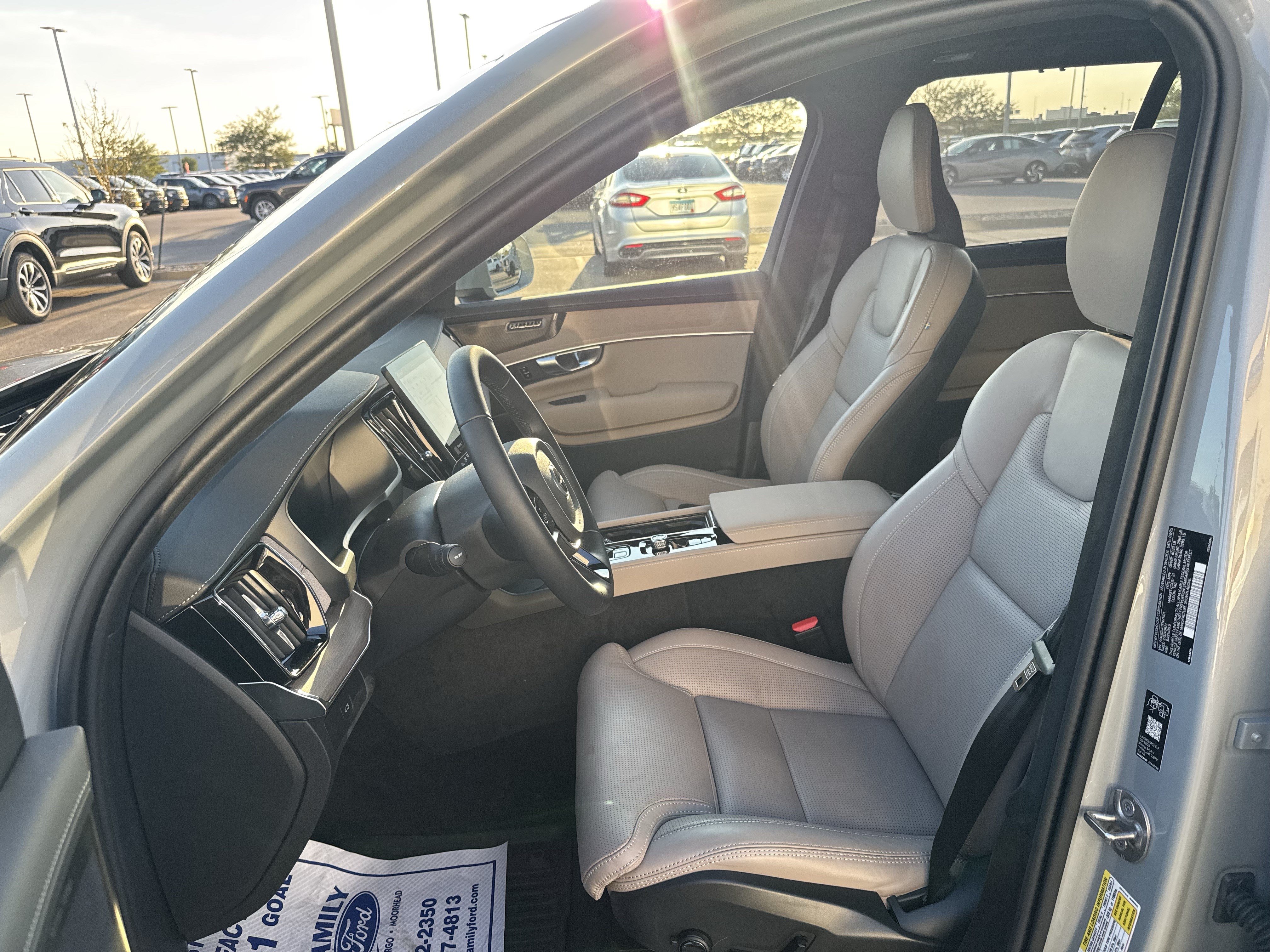 Used 2026 Volvo XC90 B6 Ultra AWD/4WD image 21
