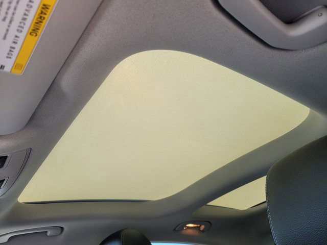 Used 2019 Mercedes-Benz GLA 250 4MATIC image 17