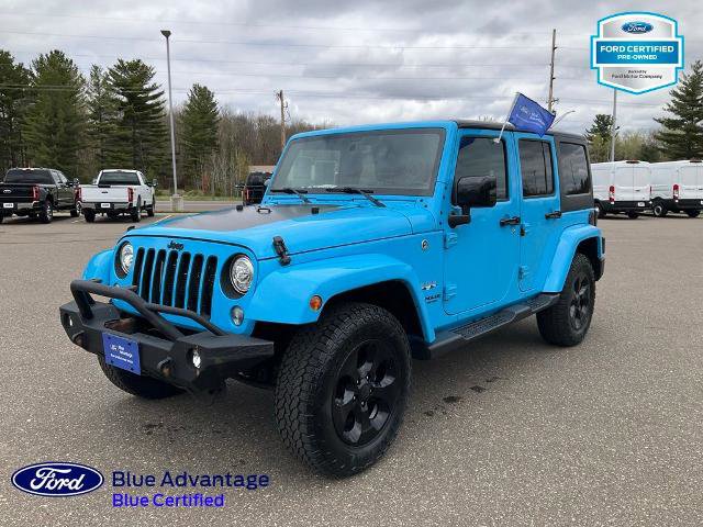 Used 2017 Jeep Wrangler Unlimited Sahara w/ Connectivity Group AWD/4WD image 24