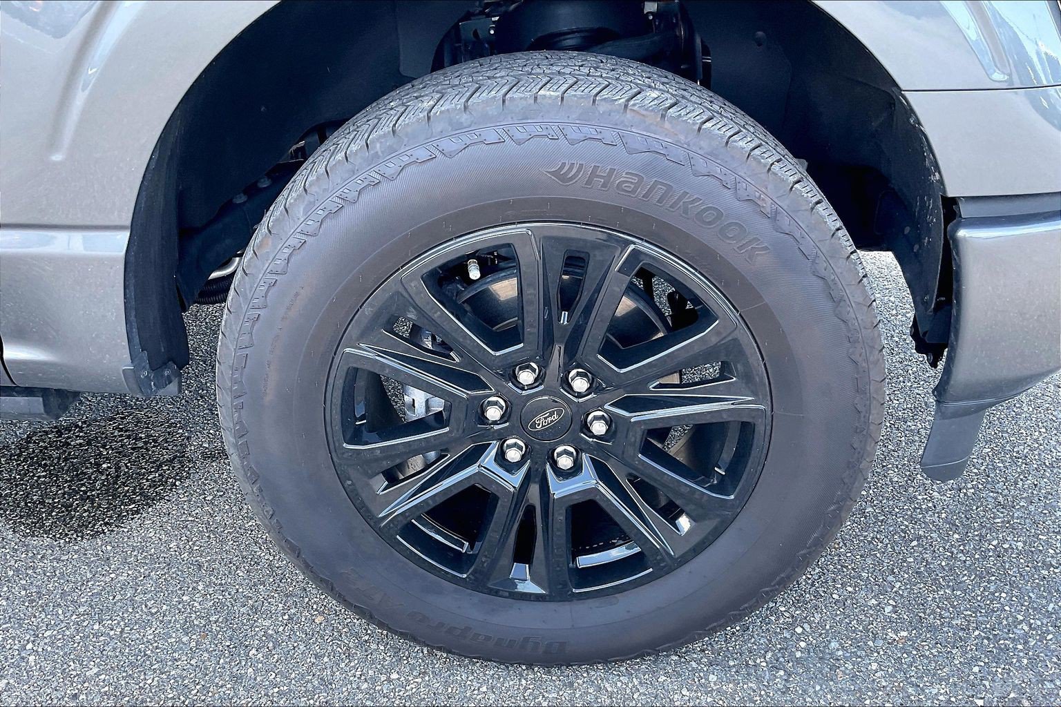 Certified 2025 Ford F150 Platinum w/ Equipment Group 702A High AWD/4WD image 9