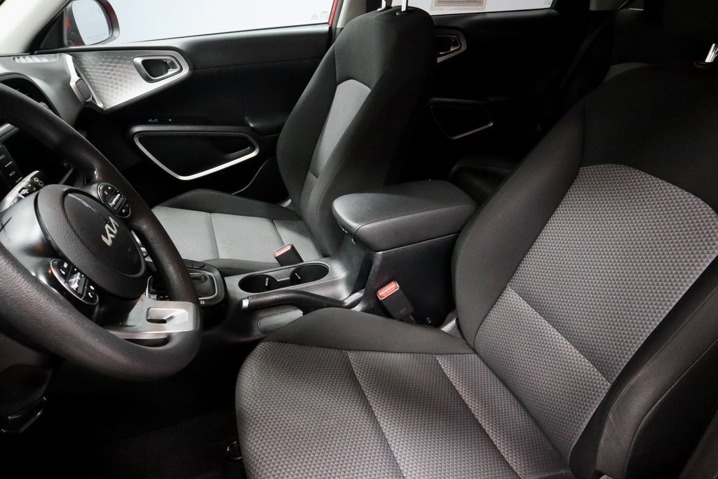 Used 2024 Kia Soul LX w/ Option Group 015 image 23