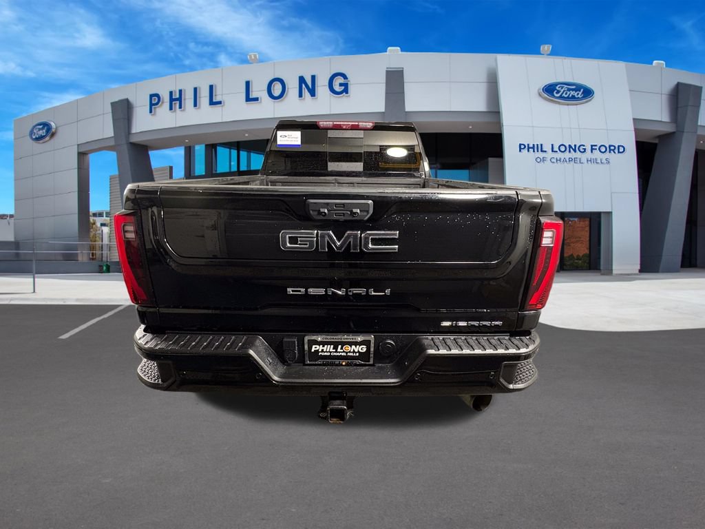 Used 2024 GMC Sierra 3500 Denali Ultimate AWD/4WD image 4