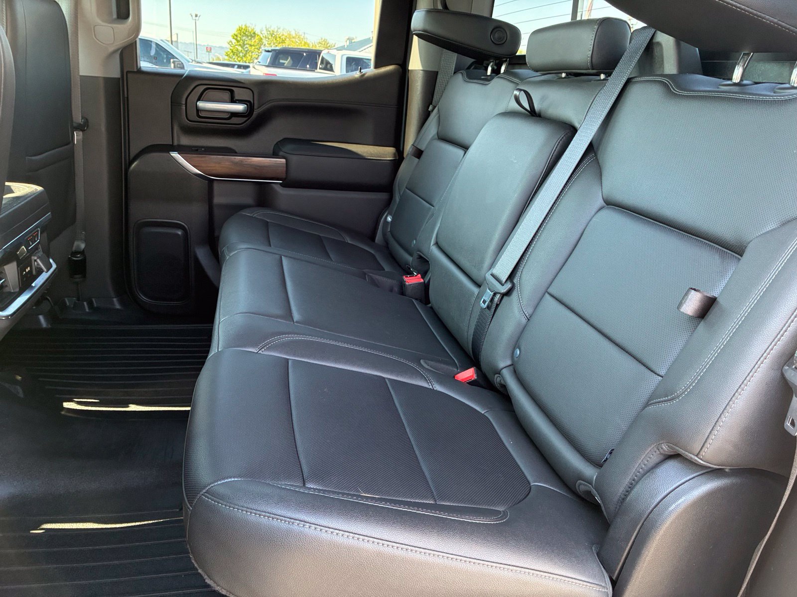 Used 2021 GMC Sierra 1500 SLT w/ SLT Premium Plus Package AWD/4WD image 15