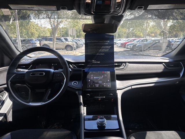 Used 2025 Jeep Grand Cherokee Altitude RWD image 21