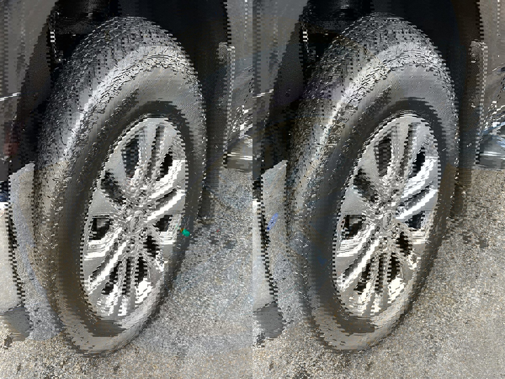 Certified 2025 Ford F150 Lariat w/ Equipment Group 501A Mid image 8