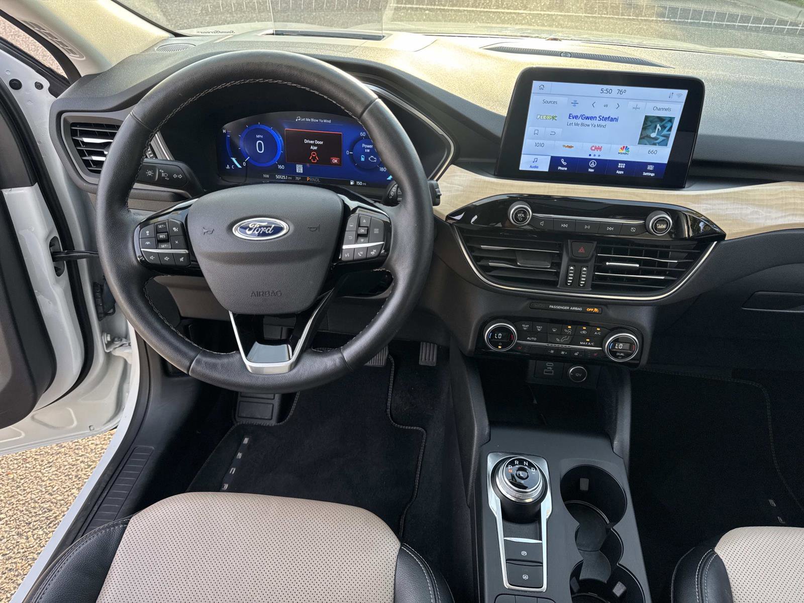 Certified 2021 Ford Escape Titanium w/ Titanium Elite Package image 11