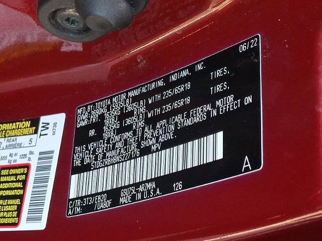 Used 2022 Toyota Highlander XLE AWD/4WD image 27