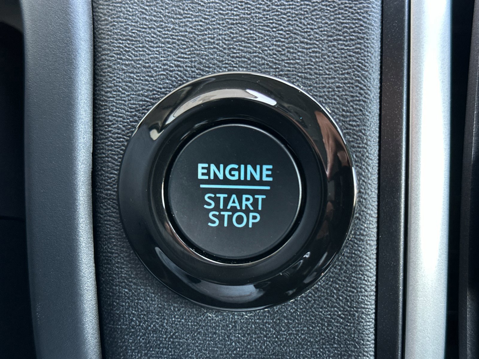 Certified 2025 Ford Expedition Active image 24