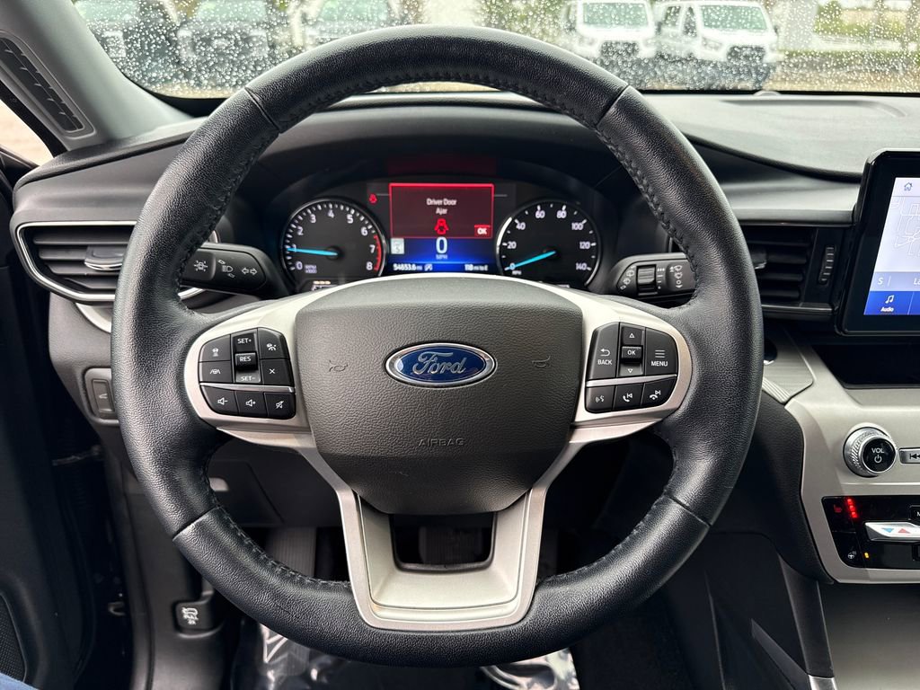 Certified 2022 Ford Explorer XLT w/ Equipment Group 202A image 15