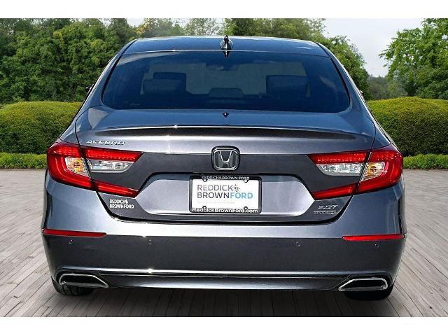 Used 2019 Honda Accord Touring image 5